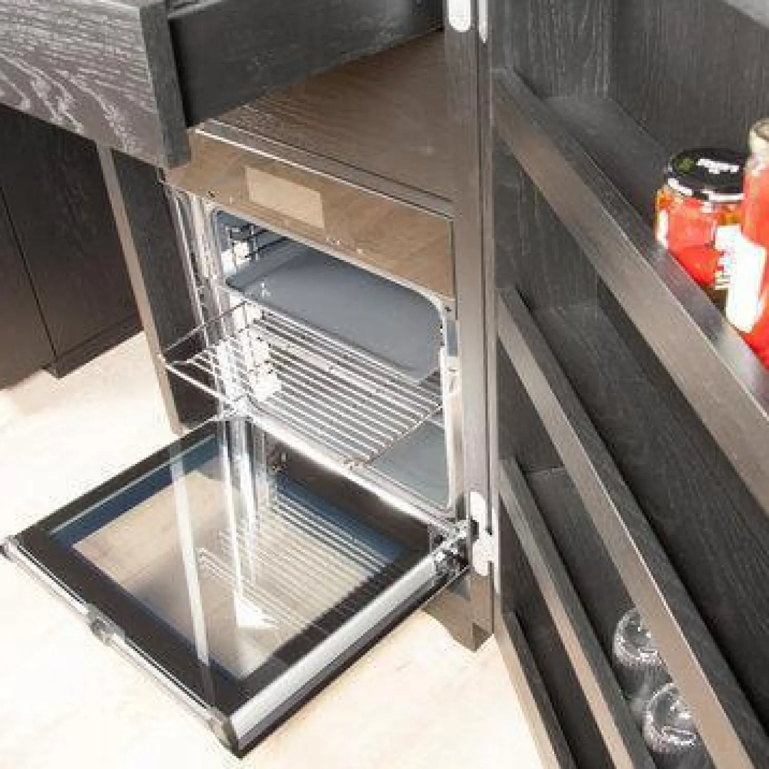 Riva1920 Vitrinen & Highboards|Hochschrank Cambusa Eiche ohne Knoten Pigmentiert Total Black Innen Eiche ohne Knoten Geölt Pigmentiert