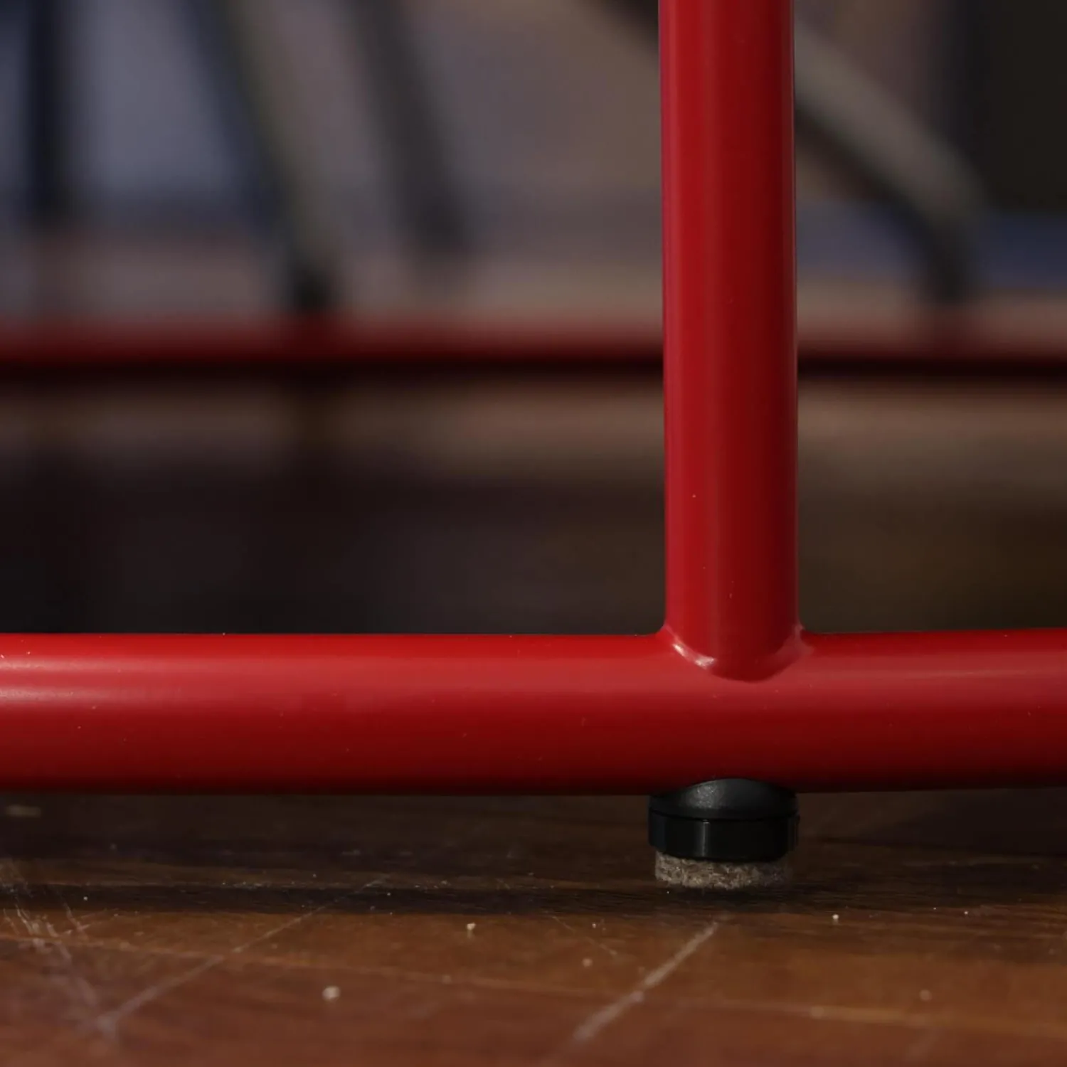 COR Hocker & Sitzsäcke|Hocker Drop Stapelbar Stoff 8307 Lachsrosa Beige Rosa Gestell Metall Rubinrot Lackiert Mit Filzgleitern