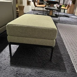 Jori Hocker & Sitzsäcke|Hocker Glove Pure Jr 8950 Stoff Plutone Grün Gestell Massive Buche Schwarz Lackiert