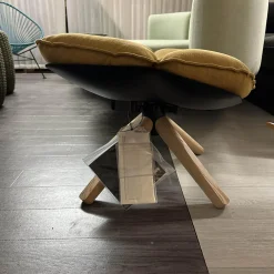 B&B Italia Hocker & Sitzsäcke|Hocker Husk Schale Schwarz Gestell Eiche Hell Gebürstet Mit Kissen Bezug Stoff Bellano Havana Beige