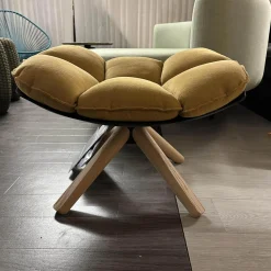 B&B Italia Hocker & Sitzsäcke|Hocker Husk Schale Schwarz Gestell Eiche Hell Gebürstet Mit Kissen Bezug Stoff Bellano Havana Beige