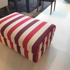 Bielefelder Werkstätten Hocker & Sitzsäcke|Hocker Inspiration Sahco-Stoff Rot Weiß