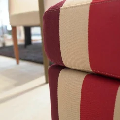 Bielefelder Werkstätten Hocker & Sitzsäcke|Hocker Inspiration Sahco-Stoff Rot Weiß