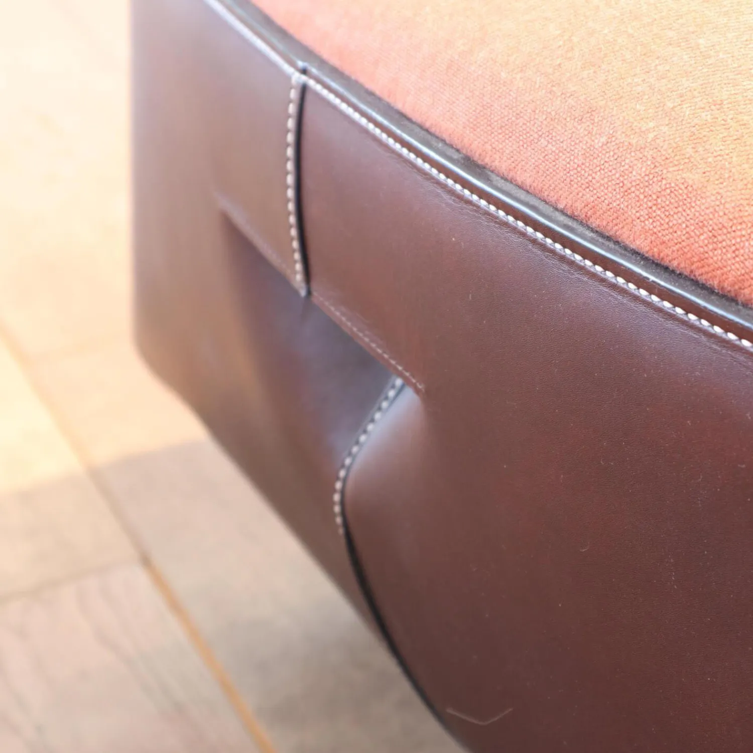 Walter Knoll Hocker & Sitzsäcke|Hocker Isanka Korpus Bezug Leder Saddle Coffee Sitzfläche Bezug Stoff Lino 7710 Crimson