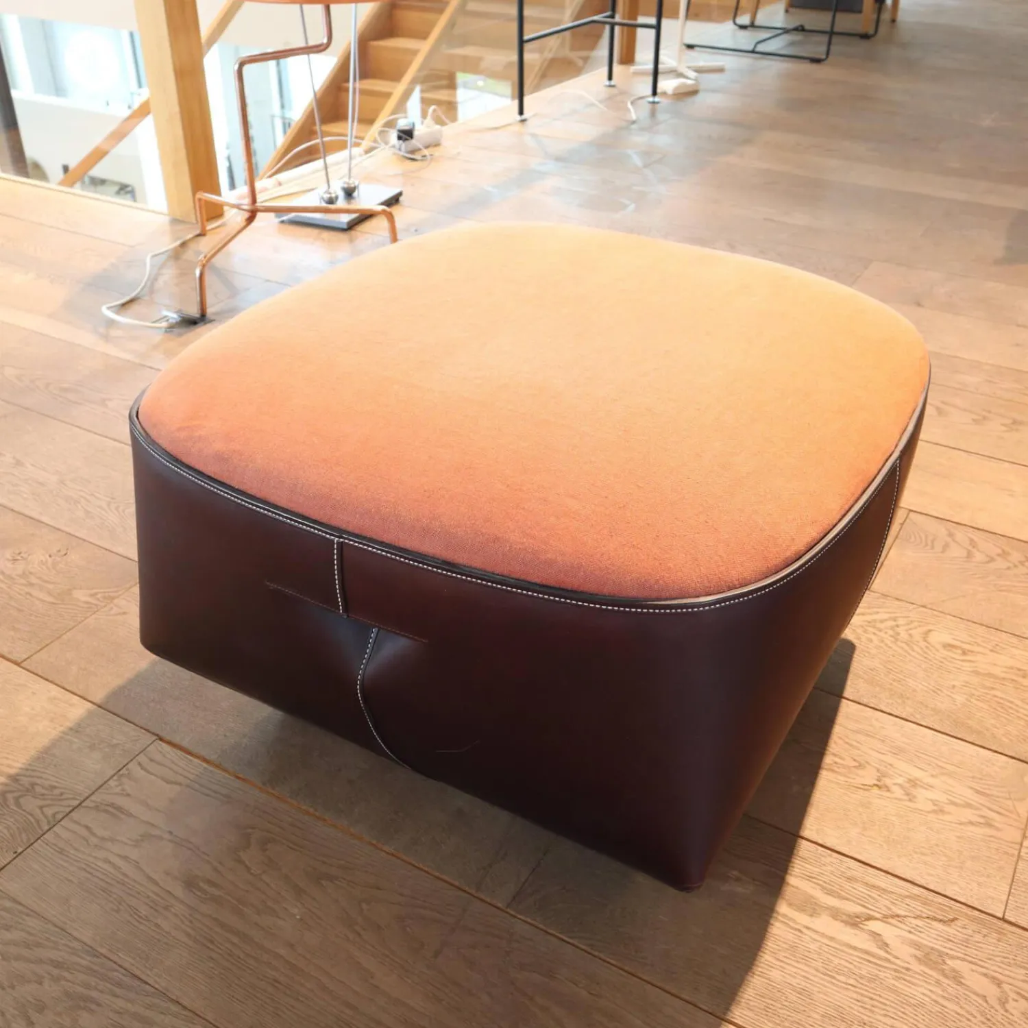 Walter Knoll Hocker & Sitzsäcke|Hocker Isanka Korpus Bezug Leder Saddle Coffee Sitzfläche Bezug Stoff Lino 7710 Crimson