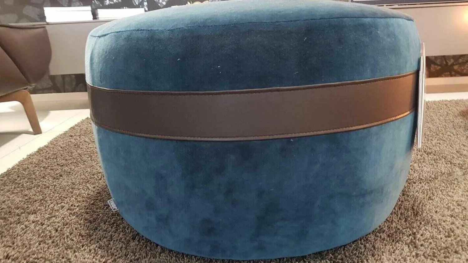 Jori Hocker & Sitzsäcke|Hocker Macaron Stoff F2a Vittoria C0058 Blau Kontraststreifen Leder