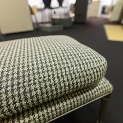 B&B Italia Hocker & Sitzsäcke|Hocker Mirto Stoff Super Scozia Füße Hartzinnfarben Lackiert