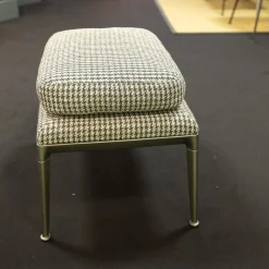 B&B Italia Hocker & Sitzsäcke|Hocker Mirto Stoff Super Scozia Füße Hartzinnfarben Lackiert