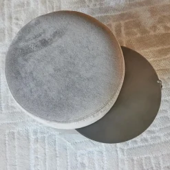 Giorgetti Hocker & Sitzsäcke|Hocker Otto Stoff Barkley 227 Farbe 44 Grau Mit Leder Ablage Gestell Metall