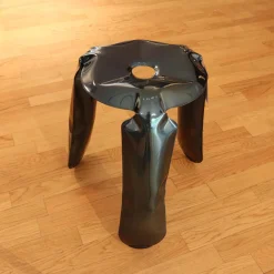 Zieta Hocker & Sitzsäcke|Hocker Plopp Rostfreier Stahl Cosmic Blue Schwarz