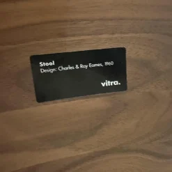 Vitra Hocker & Sitzsäcke|Hocker Stools A Nussbaum Massiv Gedrechselt Lackiert