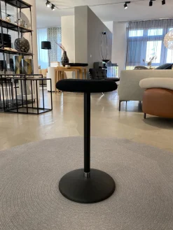 Girsberger Hocker & Sitzsäcke|Hocker Sway Stoff Schwarz Gestell Und Tellerfuß Stahl Pulverbeschichtet Schwarz