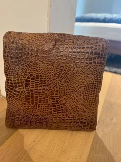 Machalke Hocker & Sitzsäcke|Hockerkissen Ming Leder Aligator Mocca Braun Mit Plaids