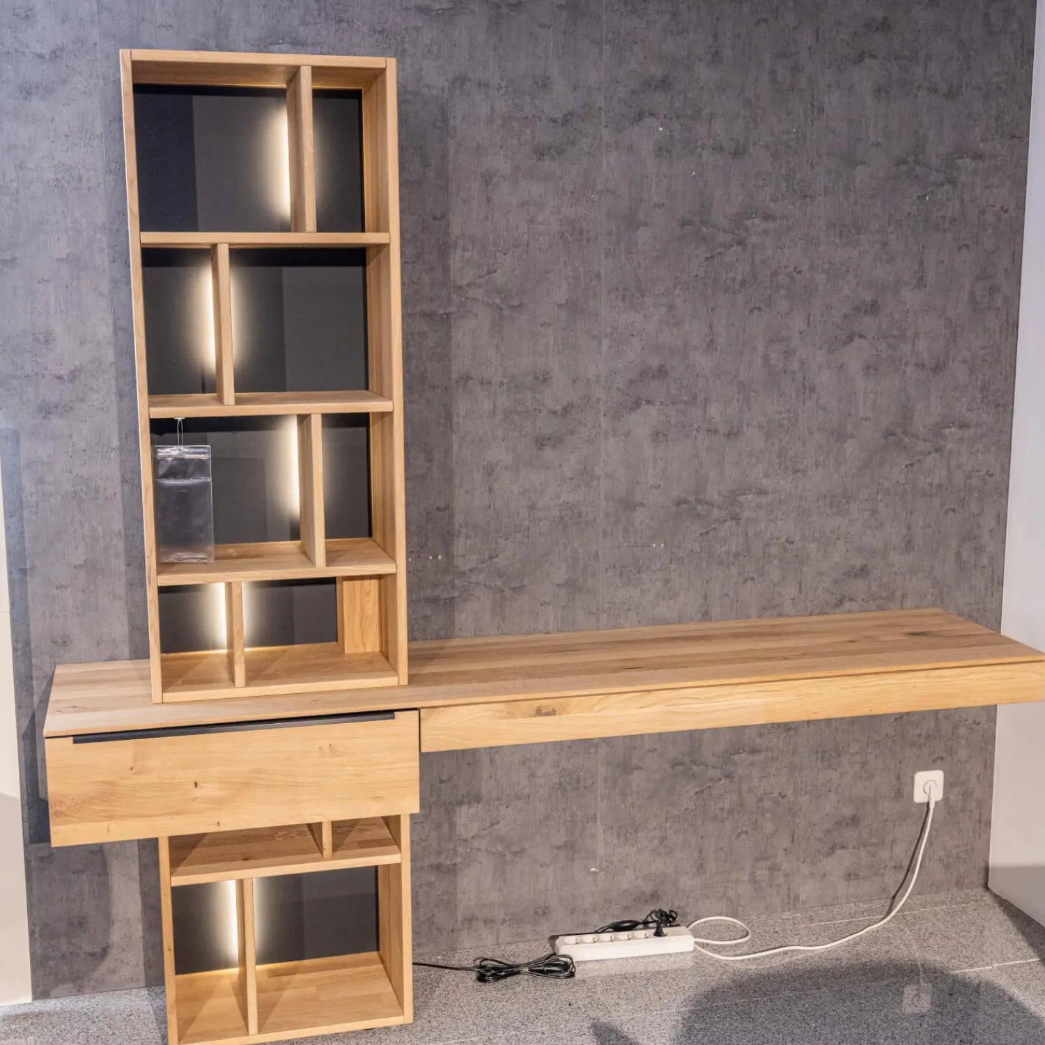 WK Wohnen Wohnwände & Tv-Lowboards|Homeoffice Regal WK 490 Baristo Asteiche Bianco Glas Anthrazit Mit Fächern Und Schubladen Inklusive LED Beleuchtung