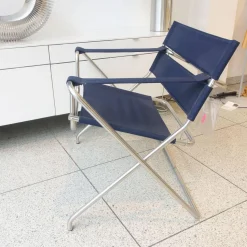 Tecta Einzelstühle|Klappsessel D4E Bezug Cora Dunkelblau Gestell Edelstahl Wetterfest