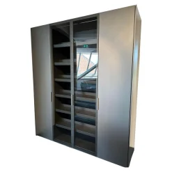 Poliform Kleiderschränke|Kleiderschrank New Entry Metallisch Lackiert Bronzo 23 Grau Anthrazit Und Ardesia Glas Grau Anthrazit Mit Beleuchtung