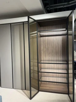 Novamobili Kleiderschränke|Kleiderschrank Night Collection 2022 Front Lack 331 Visone Matt Korpus 72 Noce Mit Beleuchtung