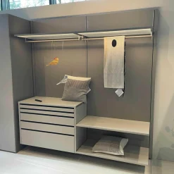 Interlübke Kleiderschränke|Kleiderschrank Offene Ankleide Collect Lack Muschel mit Beleuchtung