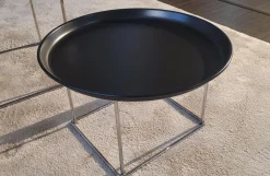 B&B Italia Beistelltische|Kleiner Beistelltisch Fat Fat TFF42 M Tablett Schwarz 150 Lackiert Gestell Glänzend Verchromt