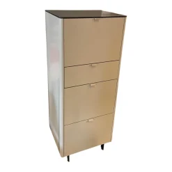 Sudbrock Kommoden & Sideboards|Kommode Goya Lack Kaschmir Beige Abdeckblatt Marmor Schwarz Glänzend Kufe Schwarz