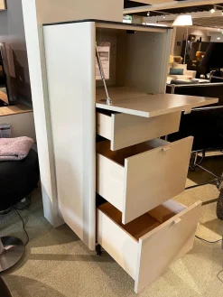 Sudbrock Kommoden & Sideboards|Kommode Goya Lack Kaschmir Beige Abdeckblatt Marmor Schwarz Glänzend Kufe Schwarz