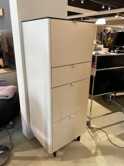 Sudbrock Kommoden & Sideboards|Kommode Goya Lack Kaschmir Beige Abdeckblatt Marmor Schwarz Glänzend Kufe Schwarz