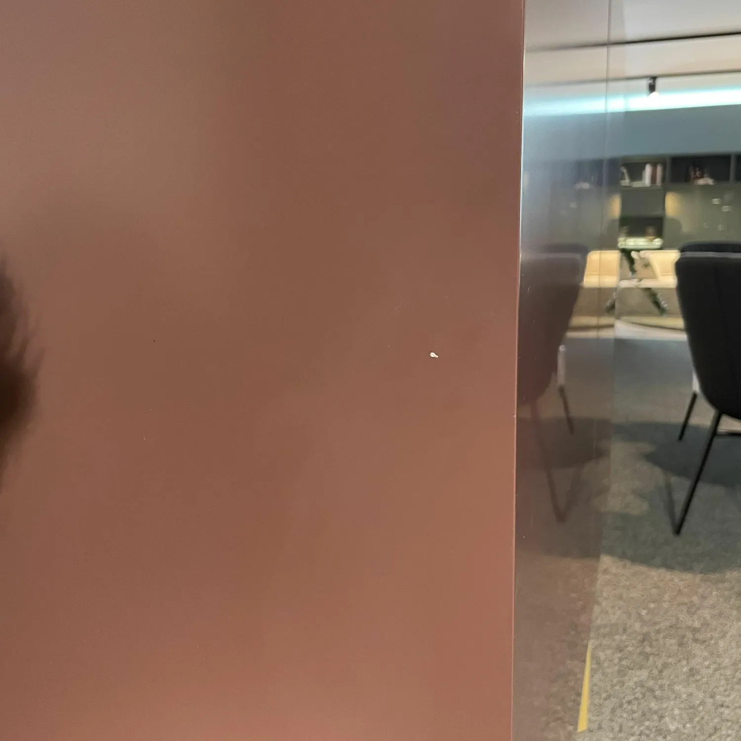 Interlübke Kommoden & Sideboards|Kommode Just Cube Light Lack M41 Burgund Rot Abdeckplatte Glas Gestell Messingfarben