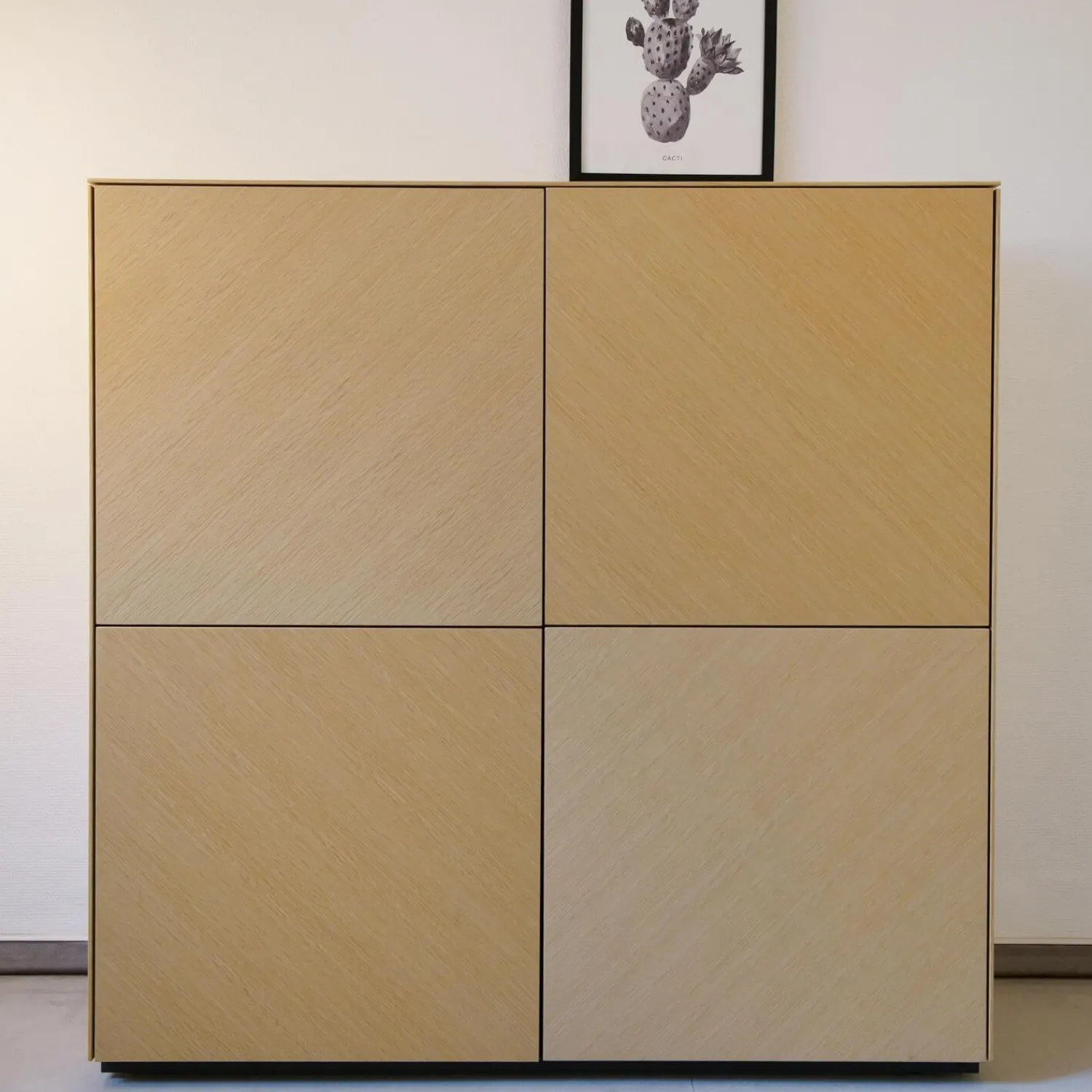 Kettnaker Kommoden & Sideboards|Kommode Soma Innenkorpus Lack Matt Graphit Eiche Furnier Hell