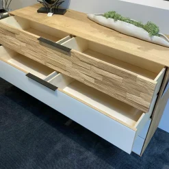 Wöstmann Kommoden & Sideboards|Kommode WSM2800 Wildeiche Soft Gebürstet Mattglas Magnolie 4 Schubkästen