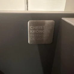 Christine Kröncke Kommoden & Sideboards|Kommode You 46 Lack Pearl Weiß Matt Oberplatte Linoleum Braun Rot