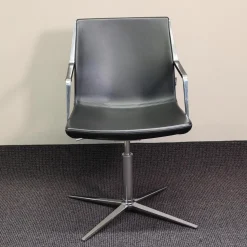 Wagner Living Einzelstühle|Konferenzstuhl W-Cube 3 Leder Schwarz Gestell Chrom