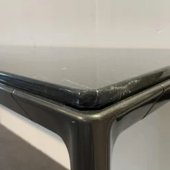 B&B Italia Konsolen|Konsole Mirto Indoor IMT190 6C Platte Marmor Schwarz Marquinia Glänzend Gestell Schwarz Verchromt Lackiert