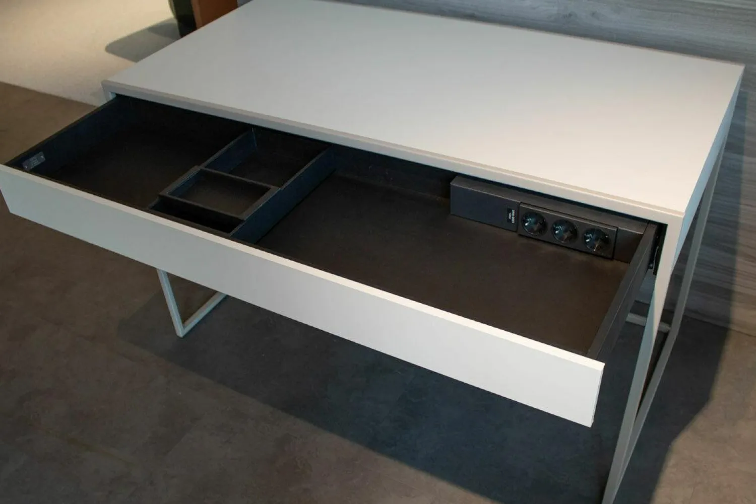 YOMEI Konsolen|Konsole Smart Desk 120 Oberfläche 76 Pantex Taupe Mattt
