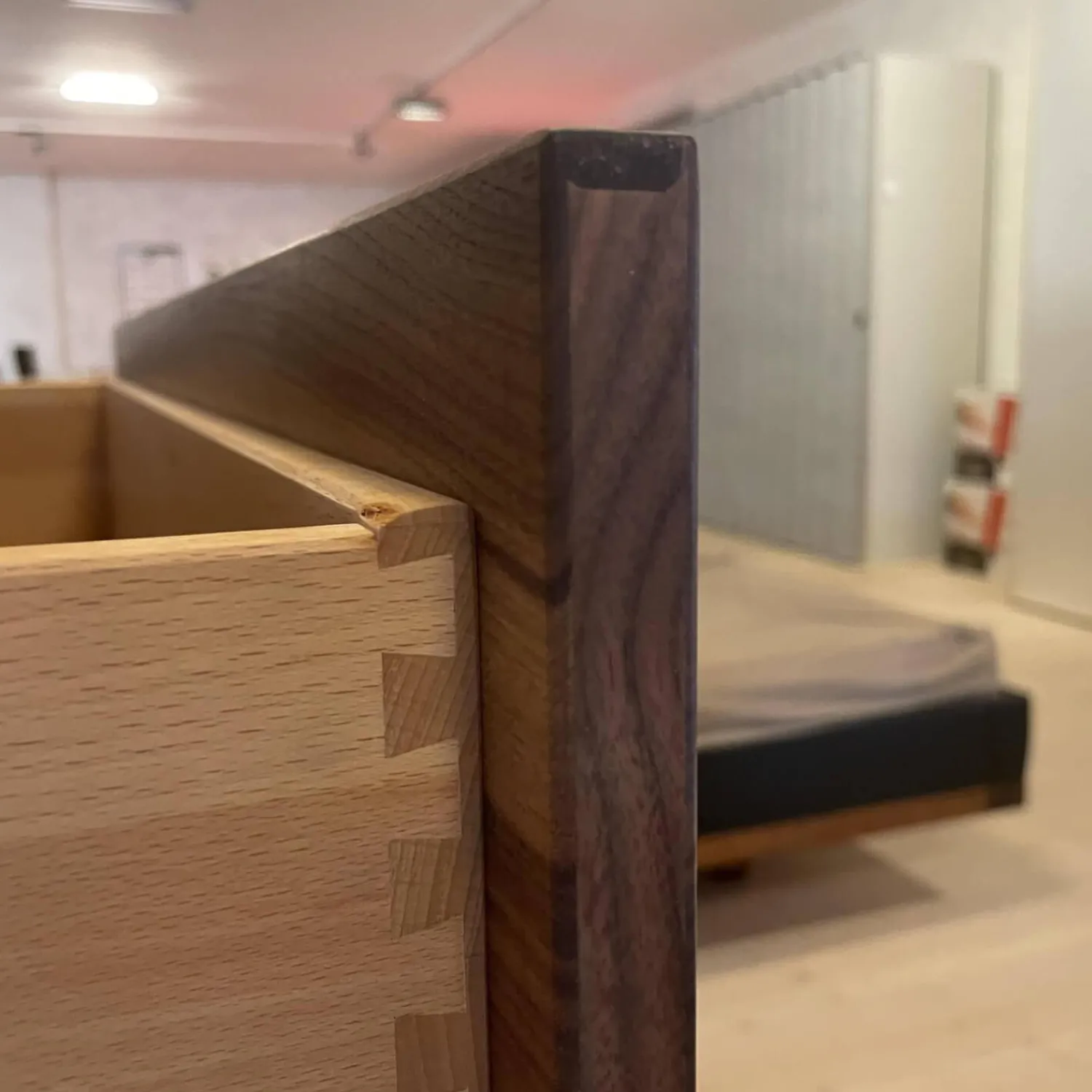 Team 7 Kommoden & Sideboards|Ladenkommode Riletto Naturöl Nussbaum Lederseiten L1 Schwarz