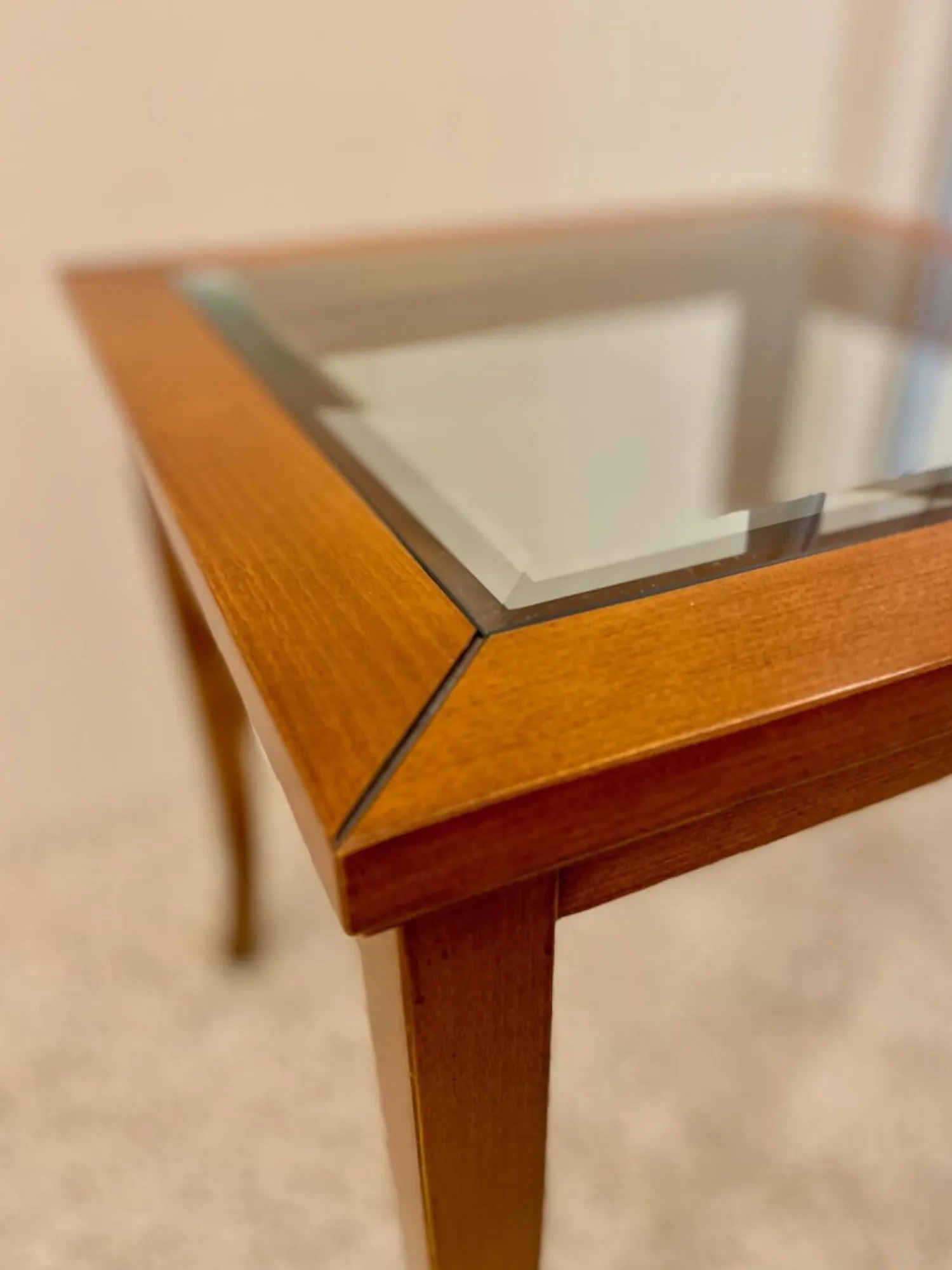 Selva Couchtische|Lampentisch 3183 MM Platte Glas Gestell Französischer Kirschbaum Handgewachst Und Handpoliert