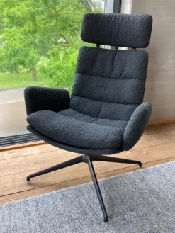 KFF Loungesessel|Lounge Sessel Arva Stoff Ascot Schwarz 2407 Sternfuß Struktur Schwarz Mit Wippmechanismus Inklusive Hocker