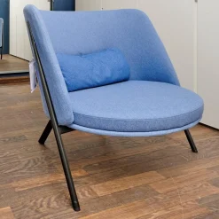 Tecta Loungesessel|Loungesessel DS70 Stoff Dama 75 Mittelblau Blau Gestell Schwarz Pulverbeschichtet Mit Kissen Und Hocker