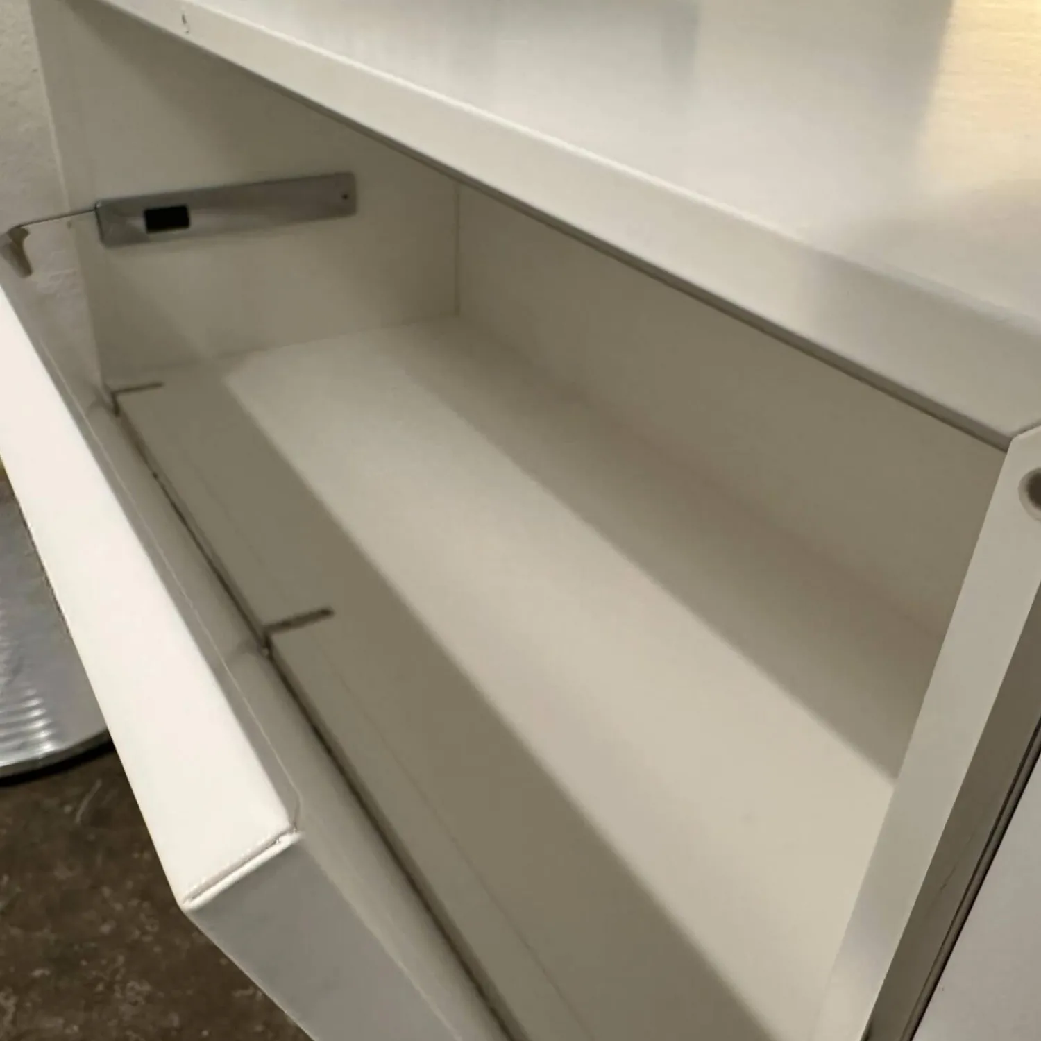 YOMEI Wohnwände & Tv-Lowboards|Lowboard Matrix Leder Weiß 13 Inklusive TV Einsatz Mit Kadelabdeckung