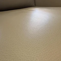 Bielefelder Werkstätten Relaxsessel|Motorsessel Charly Bezug Leder Normandie Taupe Grau Sternfuß Bronze Matt Mit Aufsthehhilfe Und Motorischer Verstellung