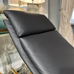 Bielefelder Werkstätten Relaxsessel|Motorsessel Charly Bezug Leder Normandie Schwarz Sternfuß Chrom Glänzend Mit Aufsthehhilfe Und Motorischer Verstellung