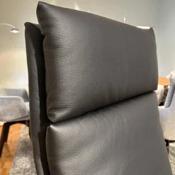 Bielefelder Werkstätten Relaxsessel|Motorsessel Charly Bezug Leder Normandie Schwarz Sternfuß Chrom Glänzend Mit Aufsthehhilfe Und Motorischer Verstellung