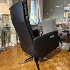 Bielefelder Werkstätten Relaxsessel|Motorsessel Charly Bezug Leder Normandie Schwarz Sternfuß Chrom Glänzend Mit Aufsthehhilfe Und Motorischer Verstellung
