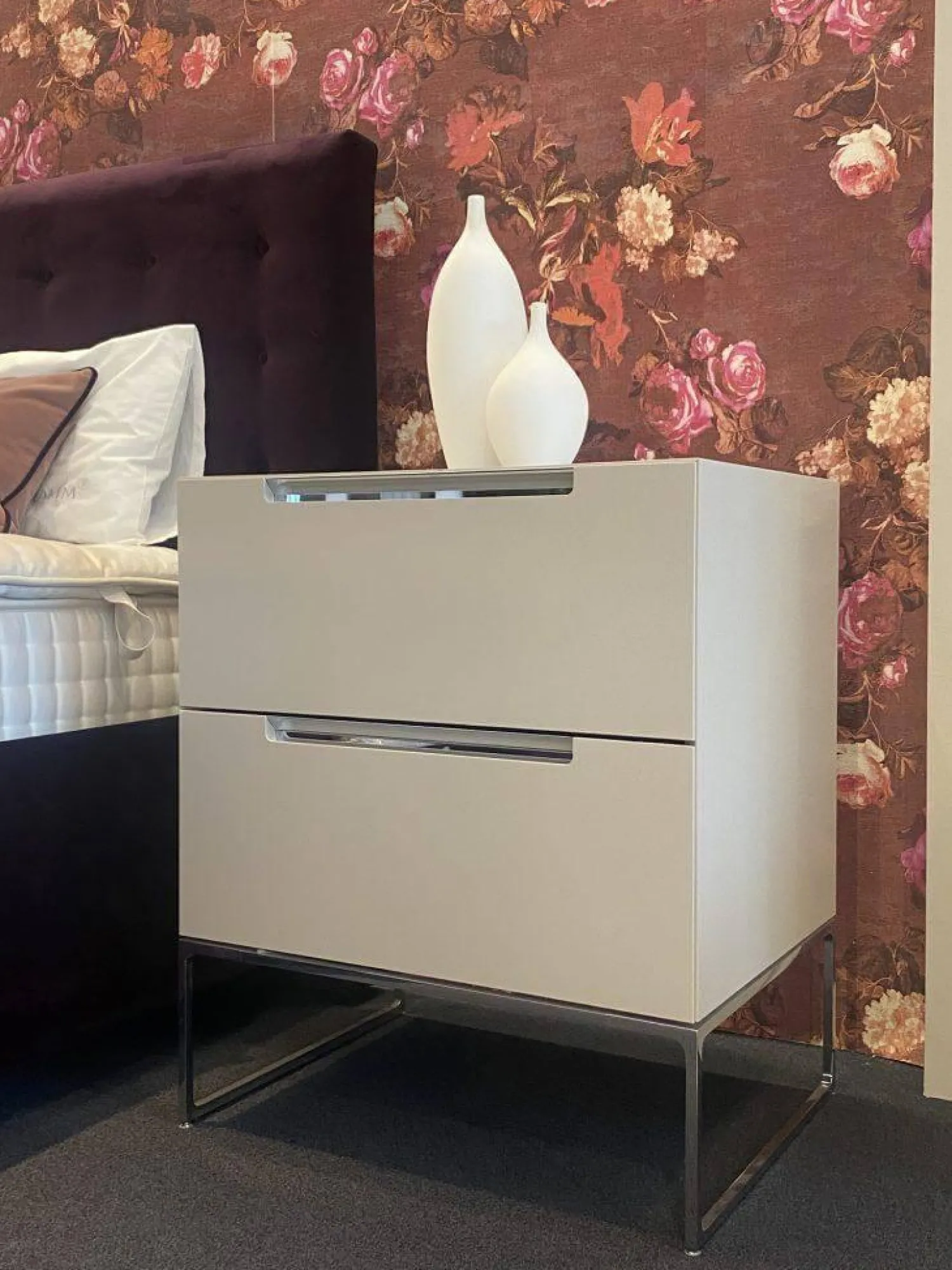 Interlübke Nachttische|Nachttisch Mell Mattlack M17 Sand Beige Weiß Gestell Chrom Mit 2 Schubladen