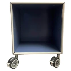 Mauser Regale & Container|Offenes Thekenelement Auf Rollen Außen RAL 9010 Reinweiß Innen RAL 5014 Taubenblau