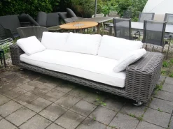 DEDON Loungemöbel|Outdoor Sofa 3 Sitzer Paros Farbe Silt Mit Kissenset Dry+ Plush Farben Linen Off White Inklusive Rolle