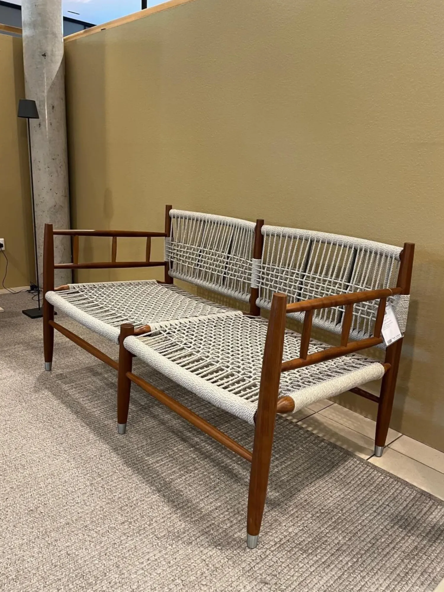 Flexform Gartenbänke|Outdoor Sofabank Lee Geflecht Kordel Eisblau Matt Blau Grau Gestell Holz Iroko Massiv Natur