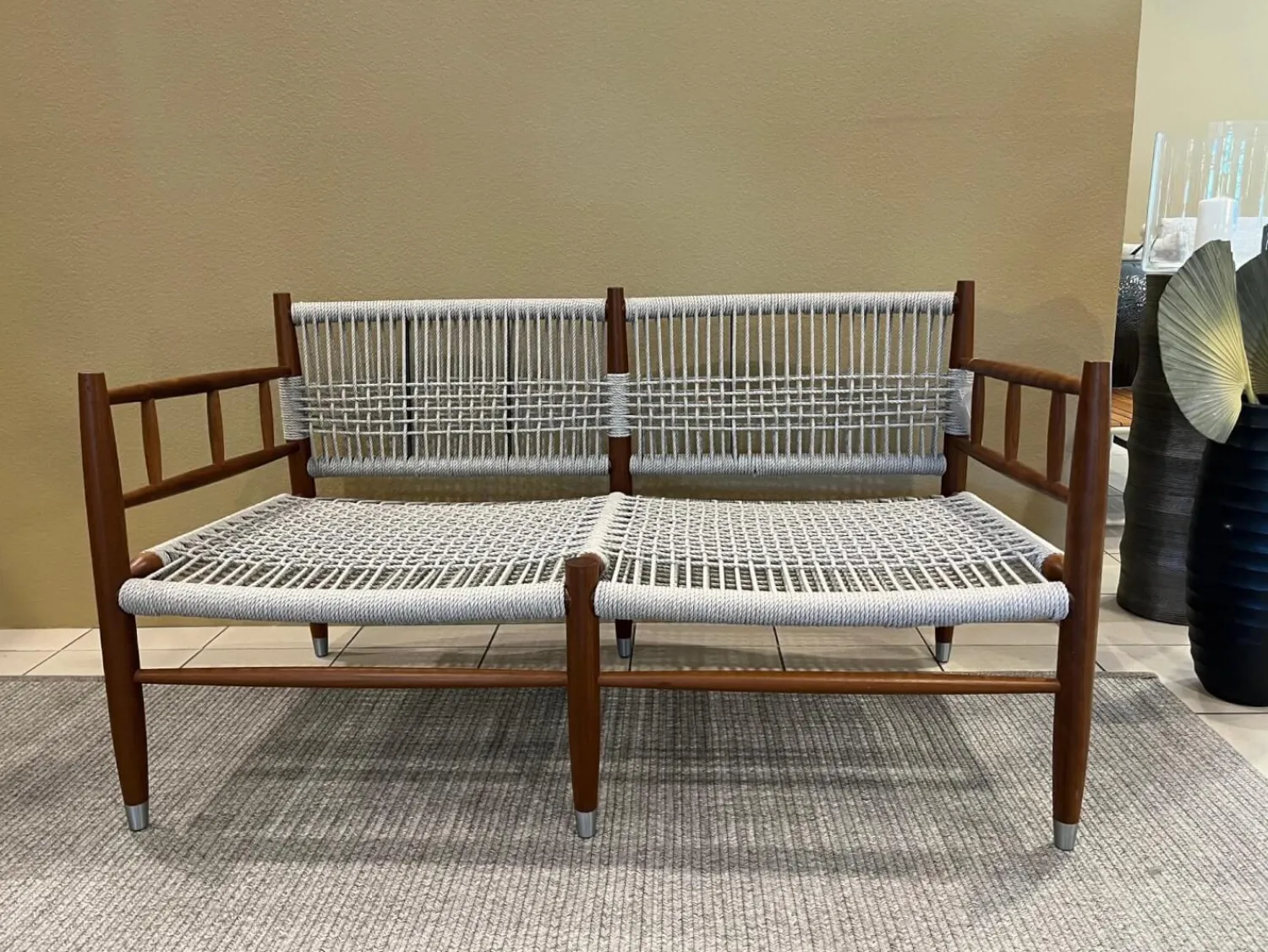 Flexform Gartenbänke|Outdoor Sofabank Lee Geflecht Kordel Eisblau Matt Blau Grau Gestell Holz Iroko Massiv Natur