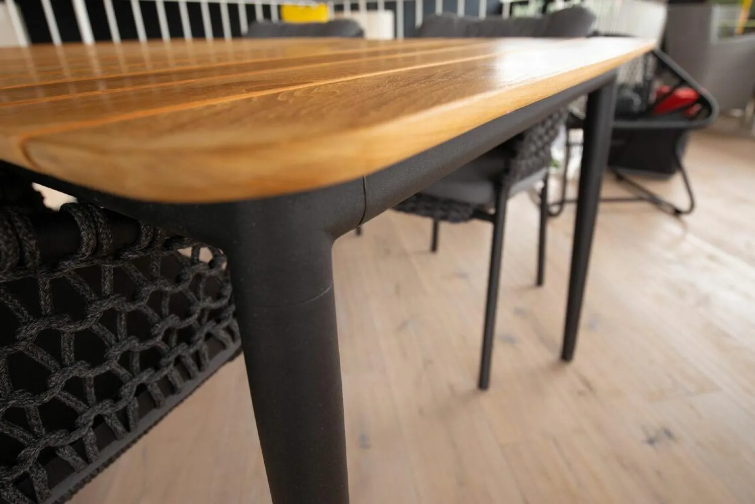 Cane Line Gartentische|Outdoor-Tisch Core Teak Gestell In Lava Grey