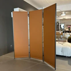 B&B Italia Vitrinen & Highboards|Paravent Quiet Lines Leder Gamma 370 Terra Braun Gestell Nickel Bronzefarben Lackiert