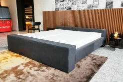 Möller Design Polsterbetten|Polsterbett Brian Kopfteil A Niedrig Leder Novara 0523 Black Off Schwarz Fußplatte Holz Schwarz